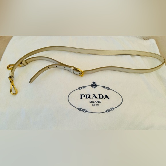 Authentic multi style Prada shoulder/hand bag Milano with great condition. - Picture 6 of 9
